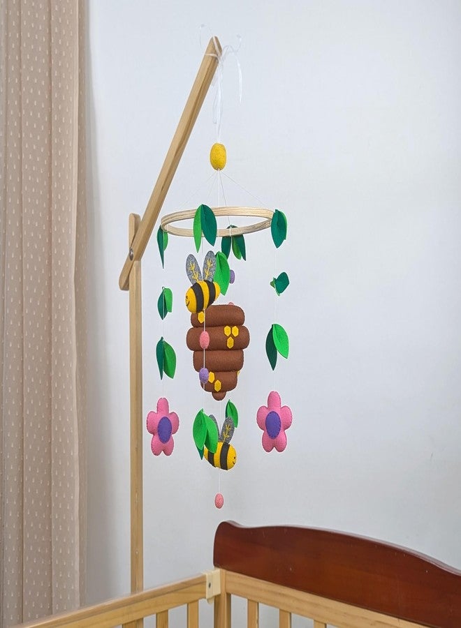 AGD Handmade لعبة معلقة يدوية الصنع على شكل نحل العسل من AGD، ديكور غرفة أطفال مستوحى من الطبيعة والزهور، لعبة معلقة على سرير الطفل، قطعة ديكور لغرفة نوم الأطفال، عسل ونحل طنان وزهور خلية النحل - Image 2
