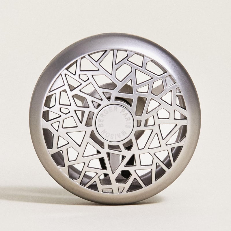 Maison Berger مايزون بيرجر - مجموعة موزع معطر هواء السيارة القابلة لإعادة التعبئة - 1.75" قطر × 1.25" عمق - صنع في فرنسا (تشطيب غير لامع) - Image 4
