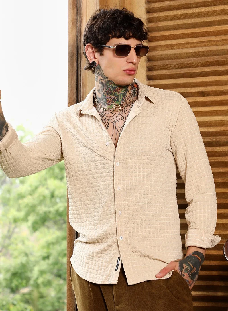 كامبوس سوترا قميص رجالي بيج بنقشة مكعبات بياقة عادية وأكمام طويلة مخصر للاستخدام اليومي