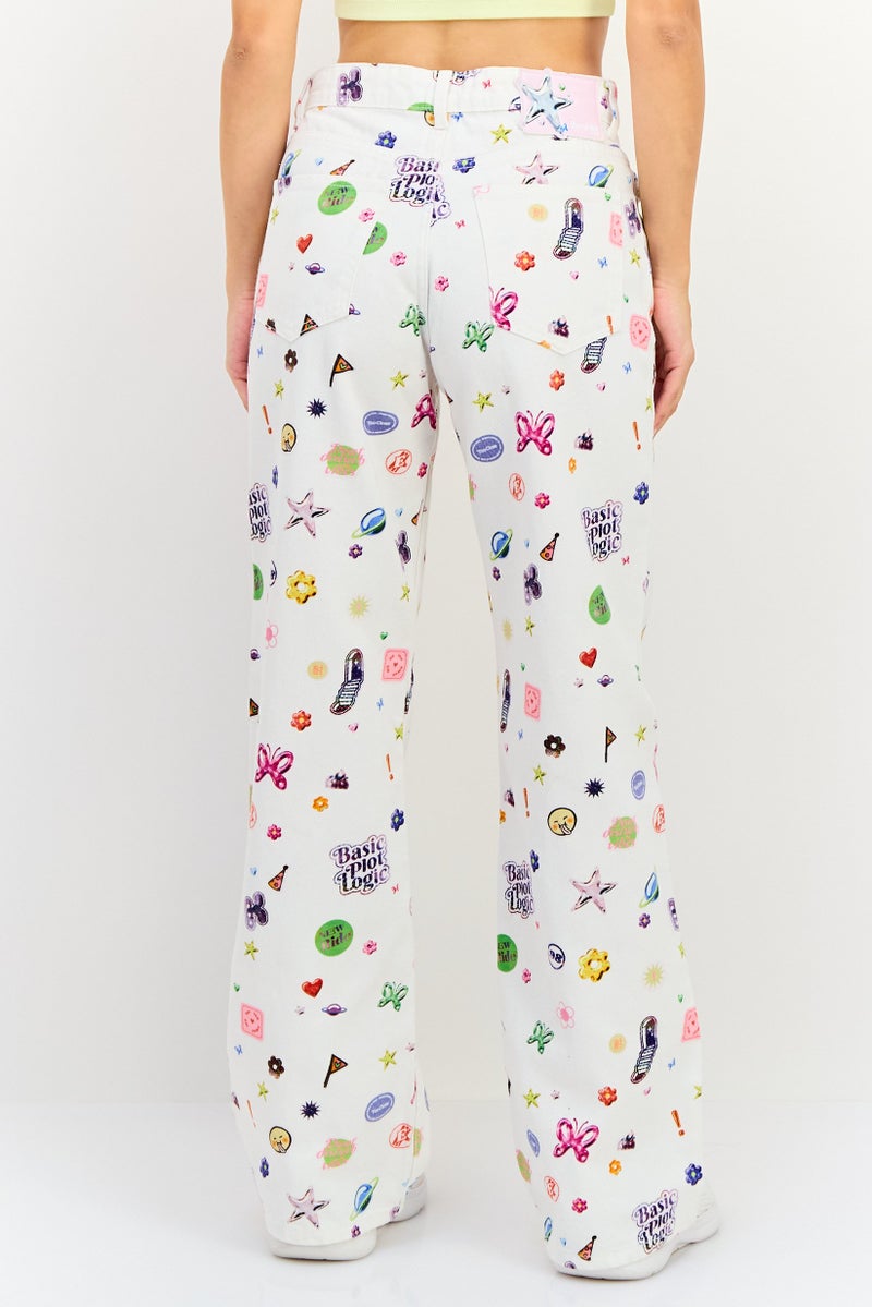 Bershka جينز نسائي بقصة عادية وساق واسعة بطباعة جرافيكية، متعدد الألوان - Image 3