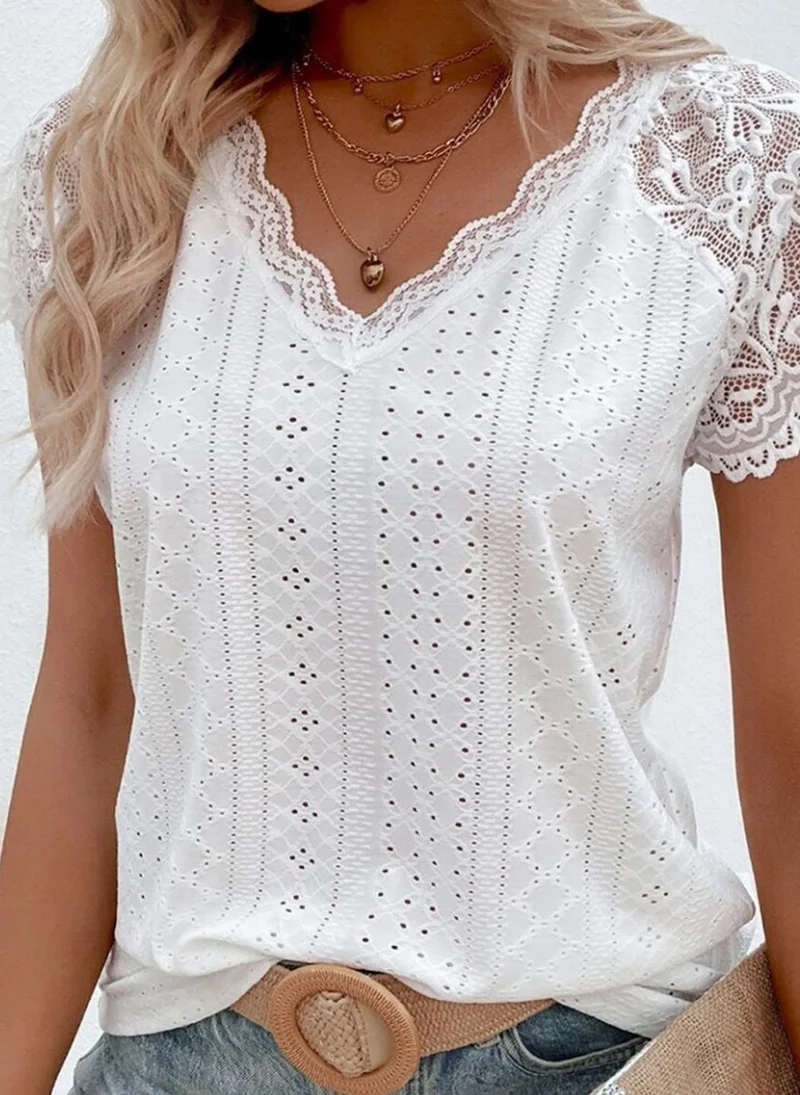 YUNIQEE White V-Neck Short Sleeves Self Design Top