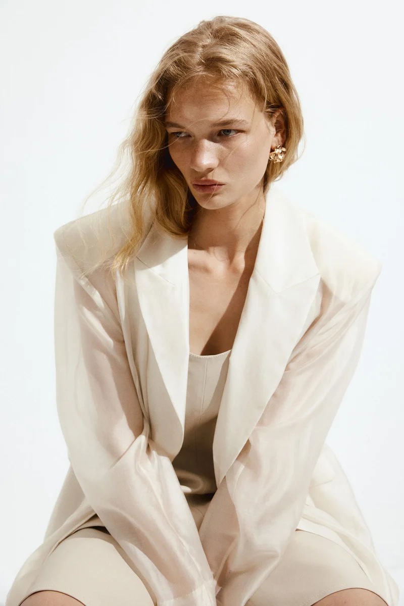 اتش اند ام حلقان بتصميم مستوحى من الكشكش