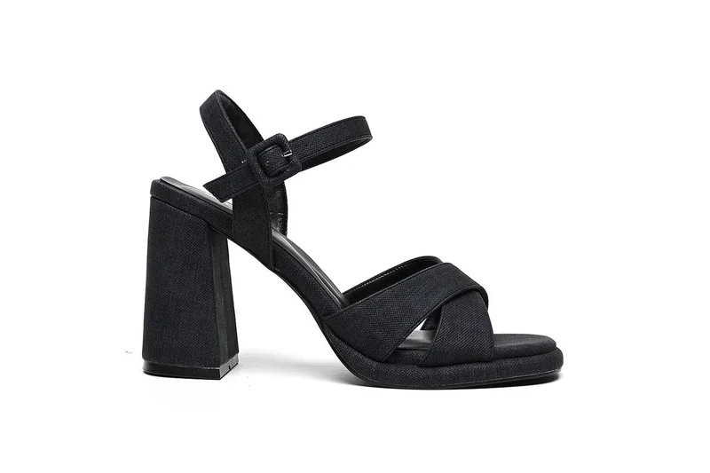 pen-toe block heel sandal with crisscross strap