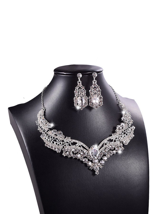 نيبمينينت طقم مجوهرات من أقراط وقلادة مصنوع خليطٍ معدني ذات ثقوب كبيرة ومزين بالكريستال - Image 2