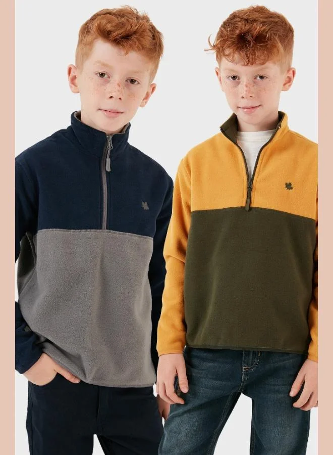 ليلا ليلا سويت شيرت قطعتين بسحاب نصي وياقة واقف