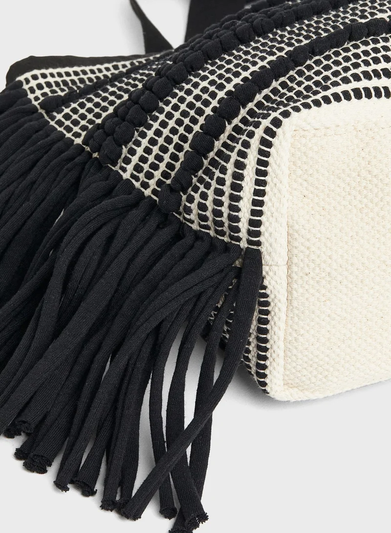 H&M Jacquard-Weave Shopper