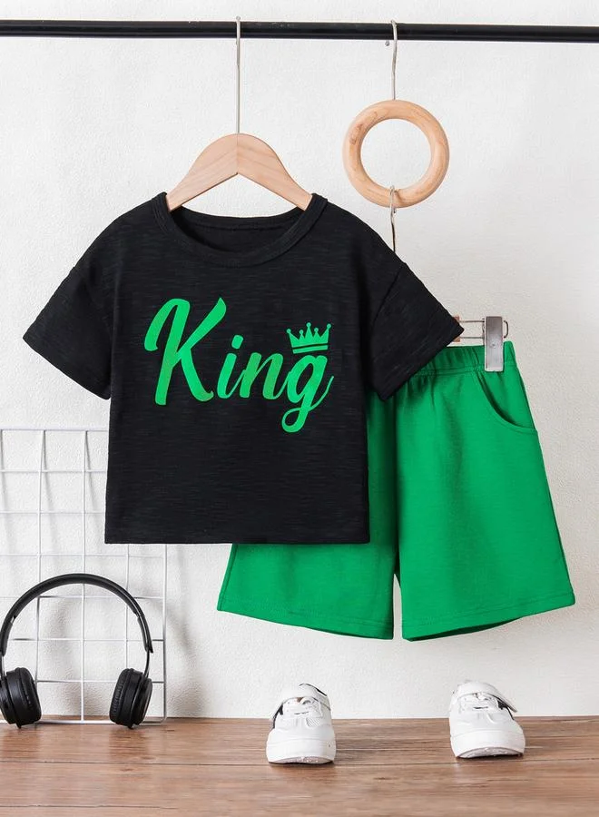 تايك تو مجموعة من شورت وتيشيرت بطبعة غرافيك للأولاد