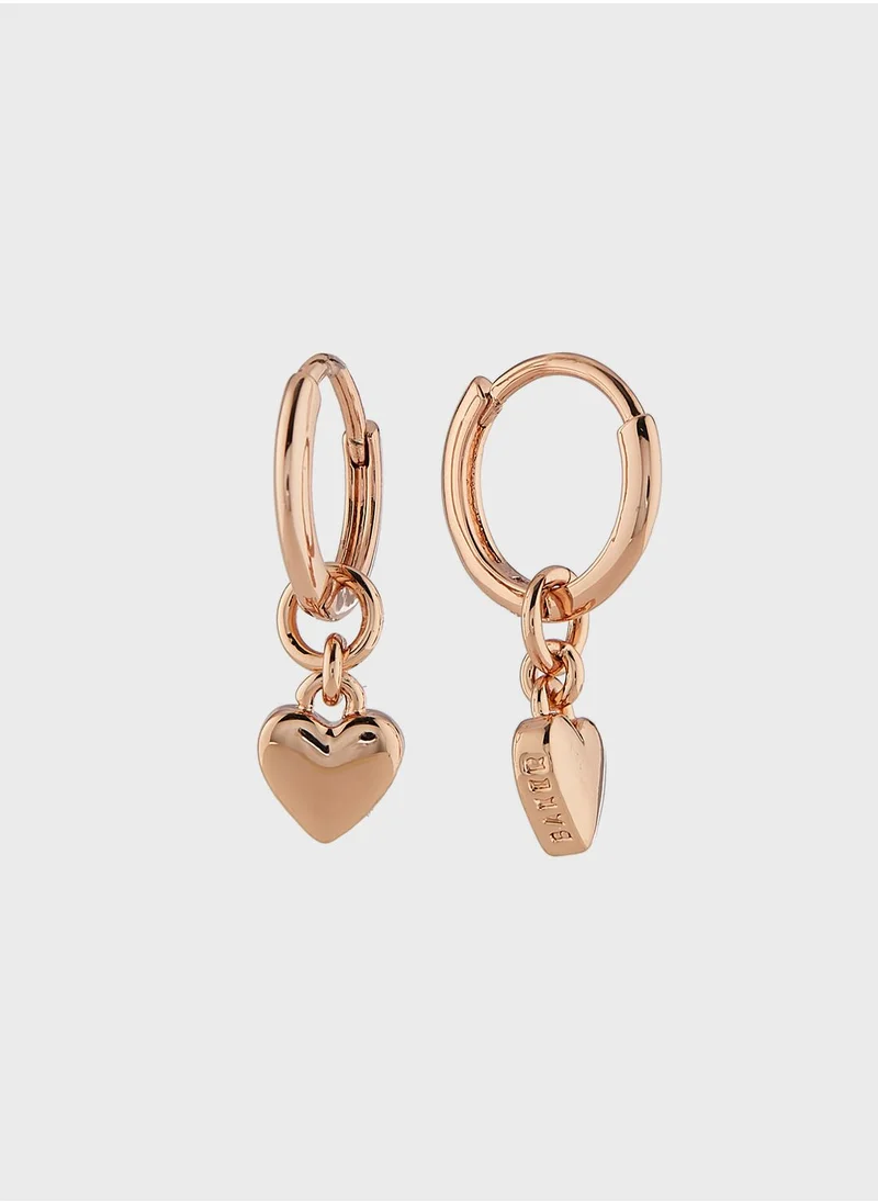 تيد بيكر Harrye: Tiny Heart Huggie Earrings