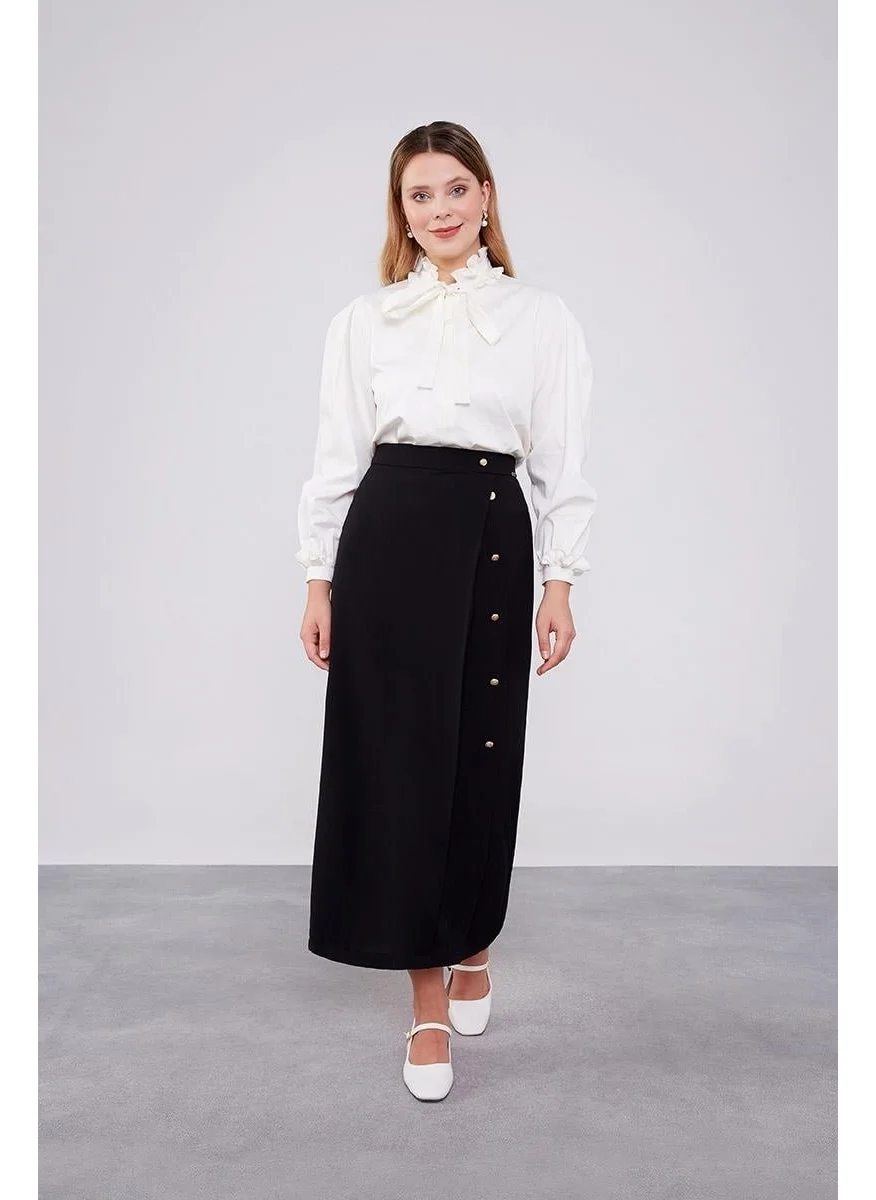 ليفيدور Black Button Detail Skirt