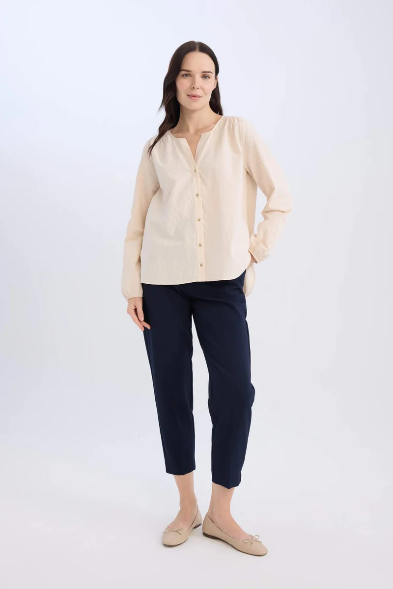 ديفاكتو Regular Fit Crew Neck Long Sleeve Shirt