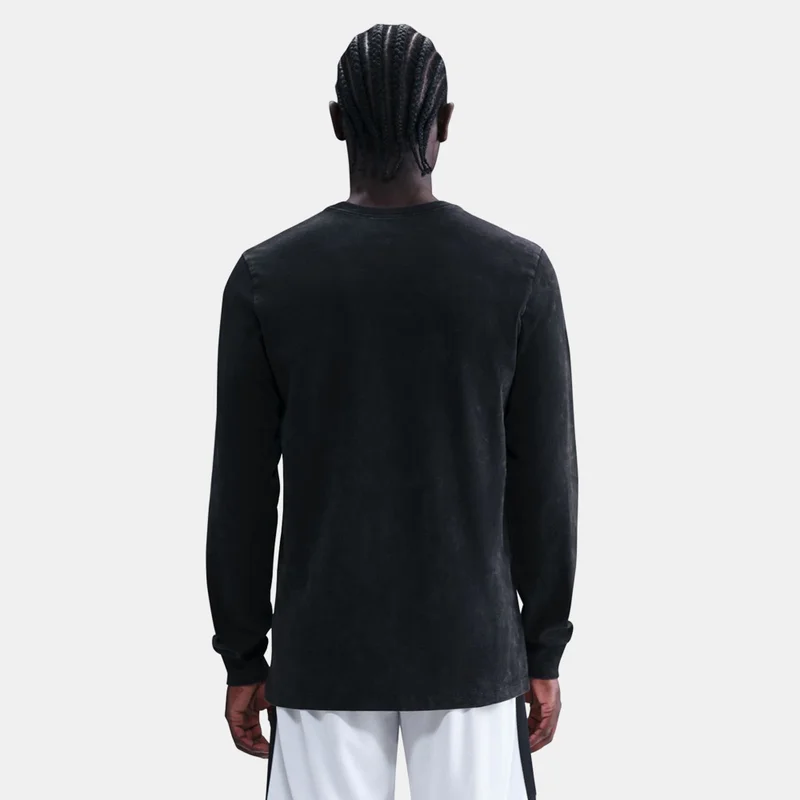 Nike Black Men's Long-Sleeve Basketball T-Shirt for Men | Best Price UAE