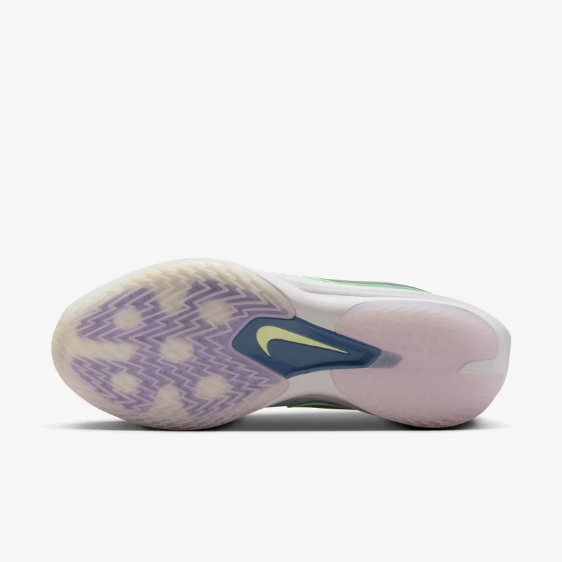 Nike Men's G.T. Cut 3 Basketball Shoes
