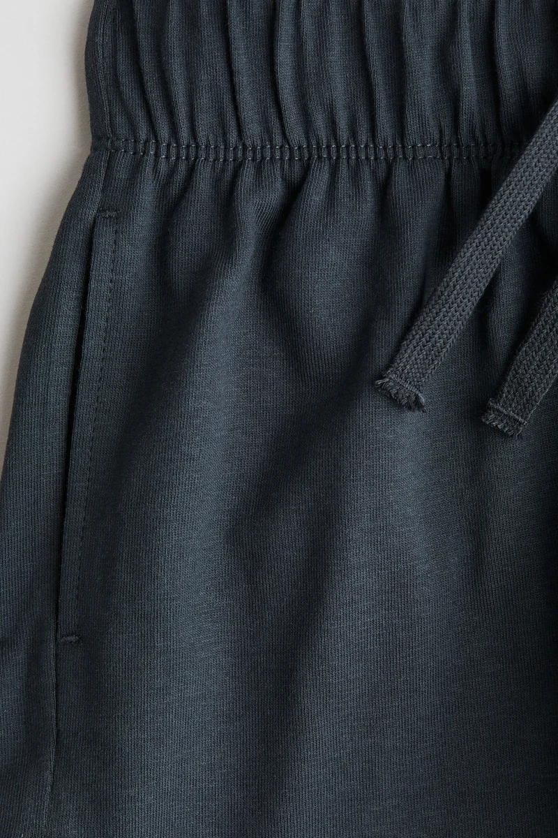 اتش اند ام شورت جيرسيه قطني