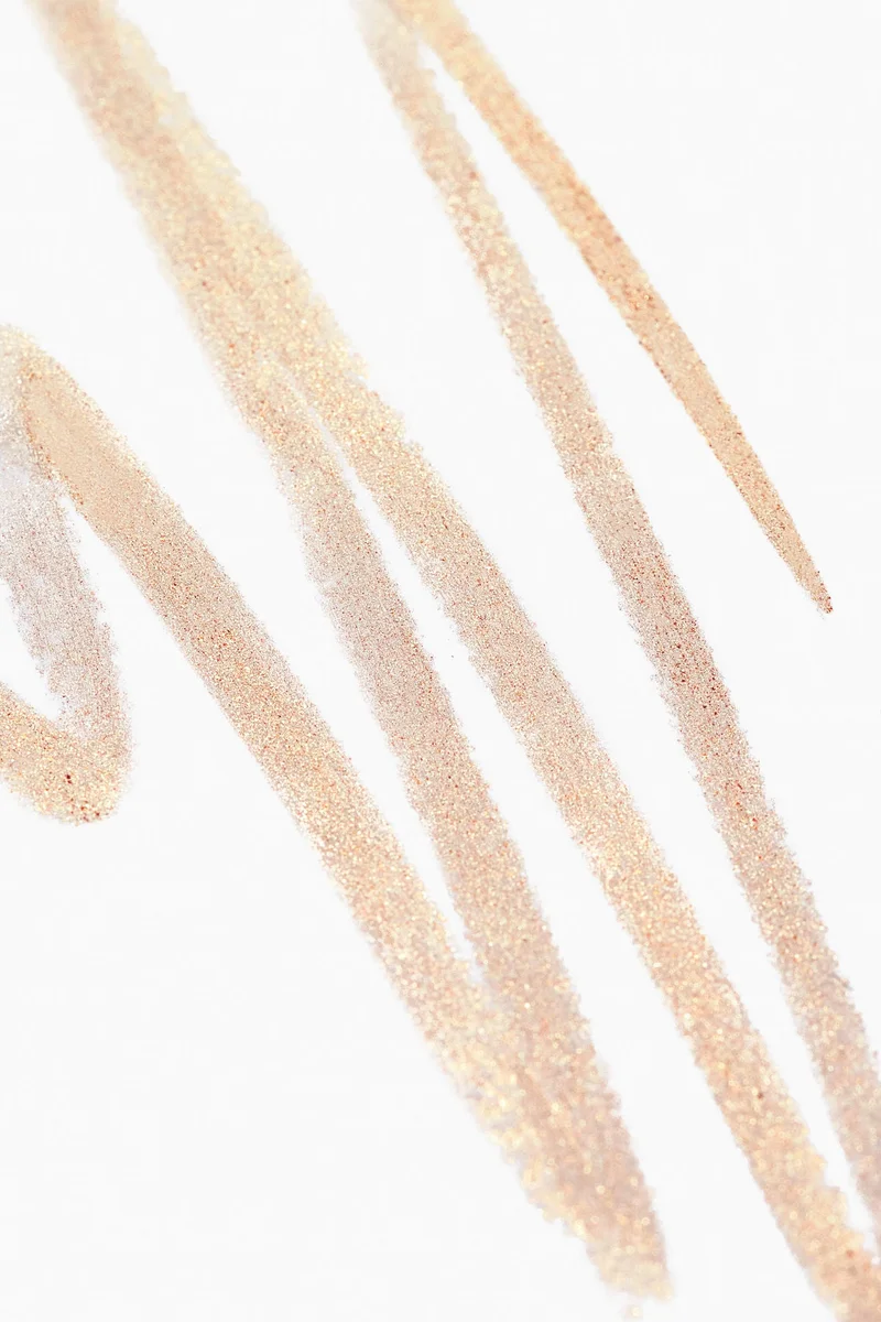 اتش اند ام قلم ظلال العيون ميك ات إيزي