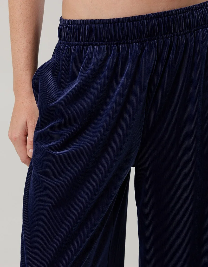 Aerie  OFFLINE By Aerie Velour Rib Super Wide Leg Pant for Women | Best Price UAE