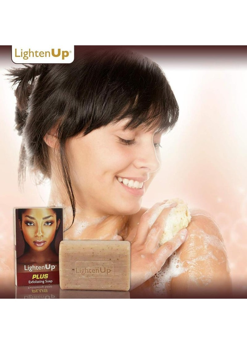 لايتين اب صابون مقشر للبشرة الداكنة 200 جمLIGHTENUP PLUS FORMULA: Instantly brightens dull skin and promotes an overall healthy skin tone. - Image 2