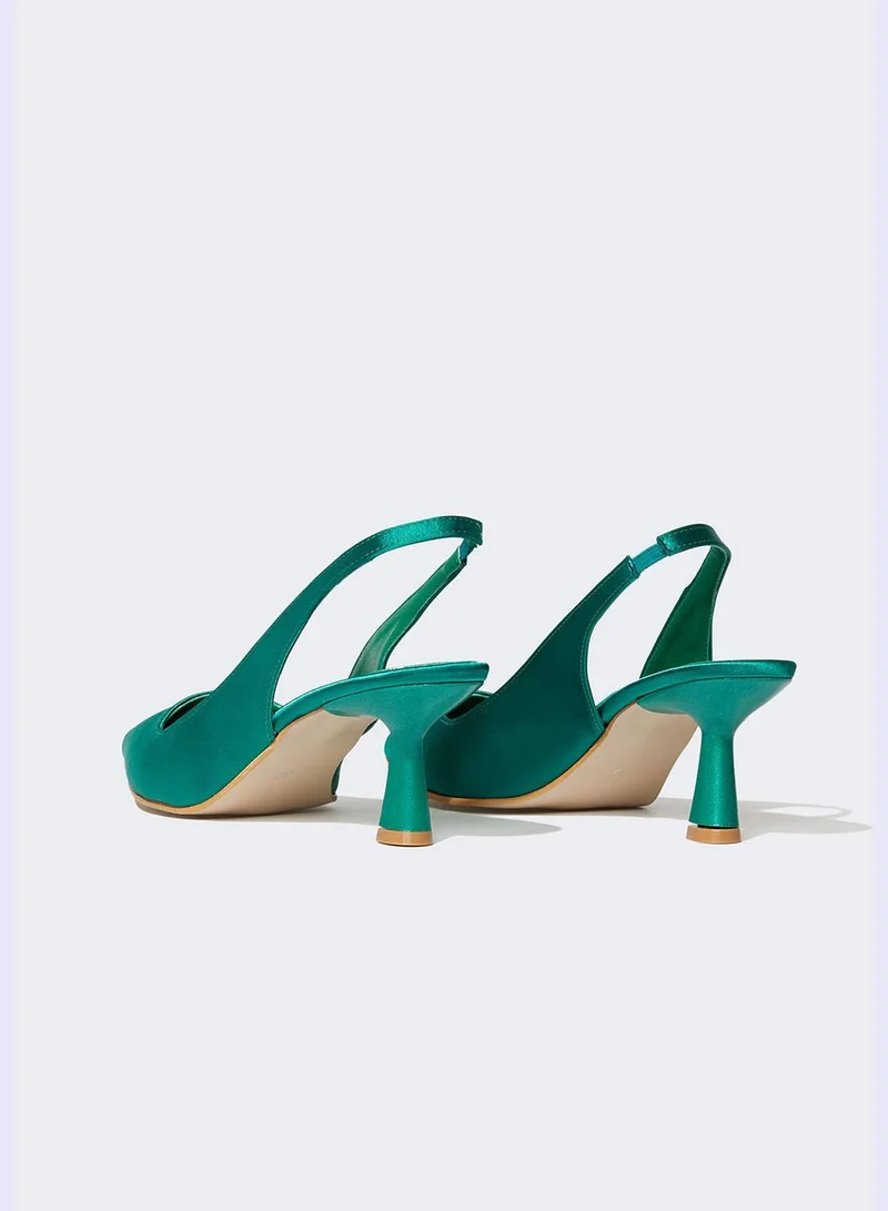 ديفاكتو Pointed Toe High Soles