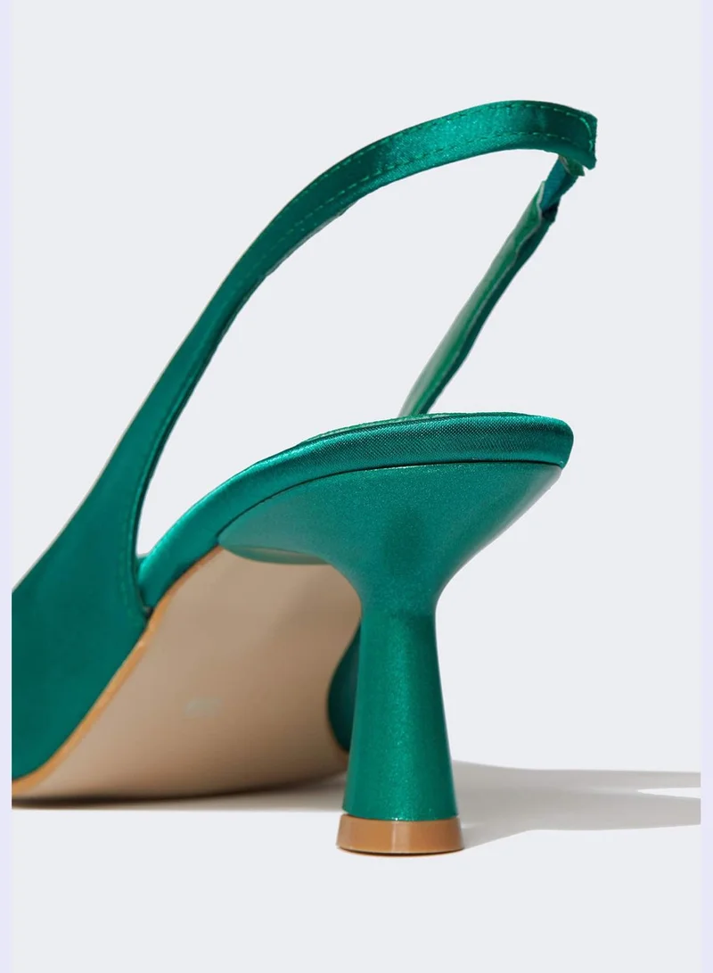 ديفاكتو Pointed Toe High Soles