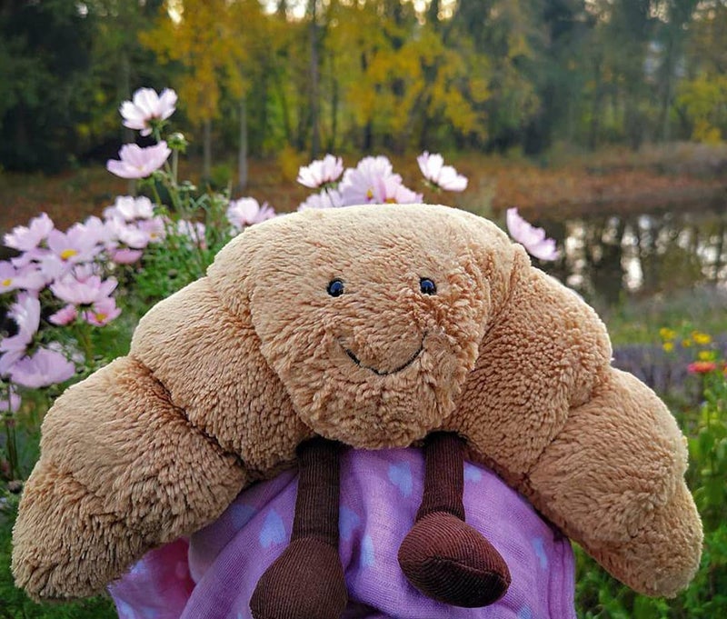 EASELR WeightedPlush 9" Croissant Plush Cute Smile Croissant Bread Pillow Stuffed Animals Funny Soft Food Plushies Toy for Gifts for Kids Birthday - Image 5