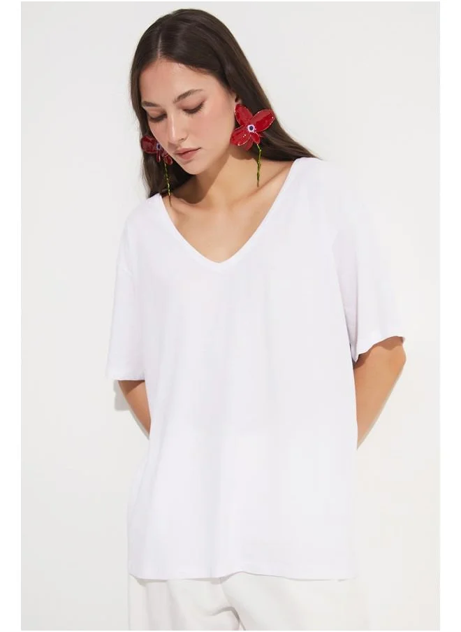 JUNE June 100% Cotton Loose Fit V Neck Tshirt White