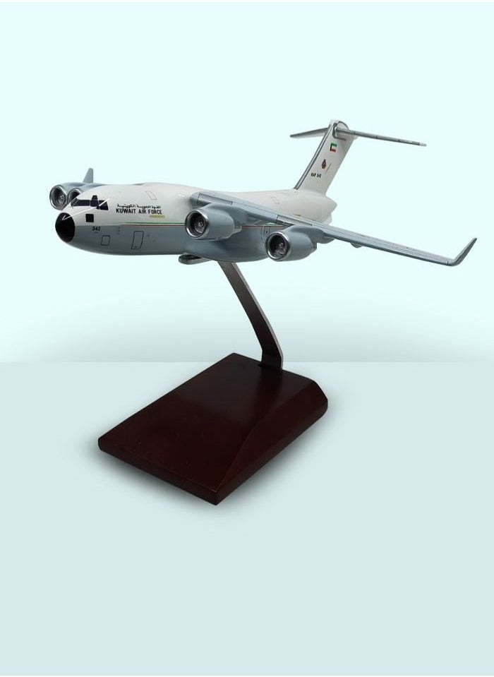 Fighter Gifts C-17 Kuwait Air Force Model 1:200 Scale  - Image 1