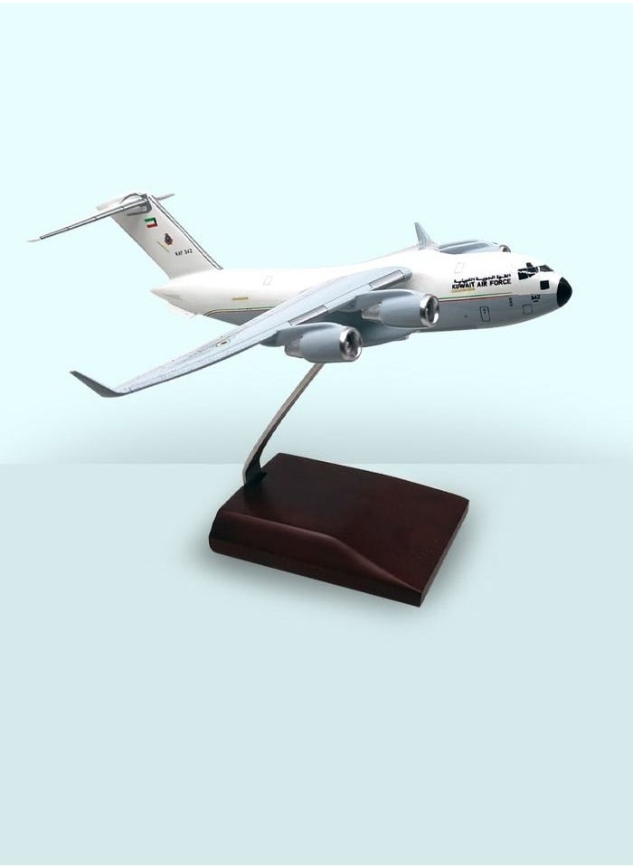 Fighter Gifts C-17 Kuwait Air Force Model 1:200 Scale  - Image 2