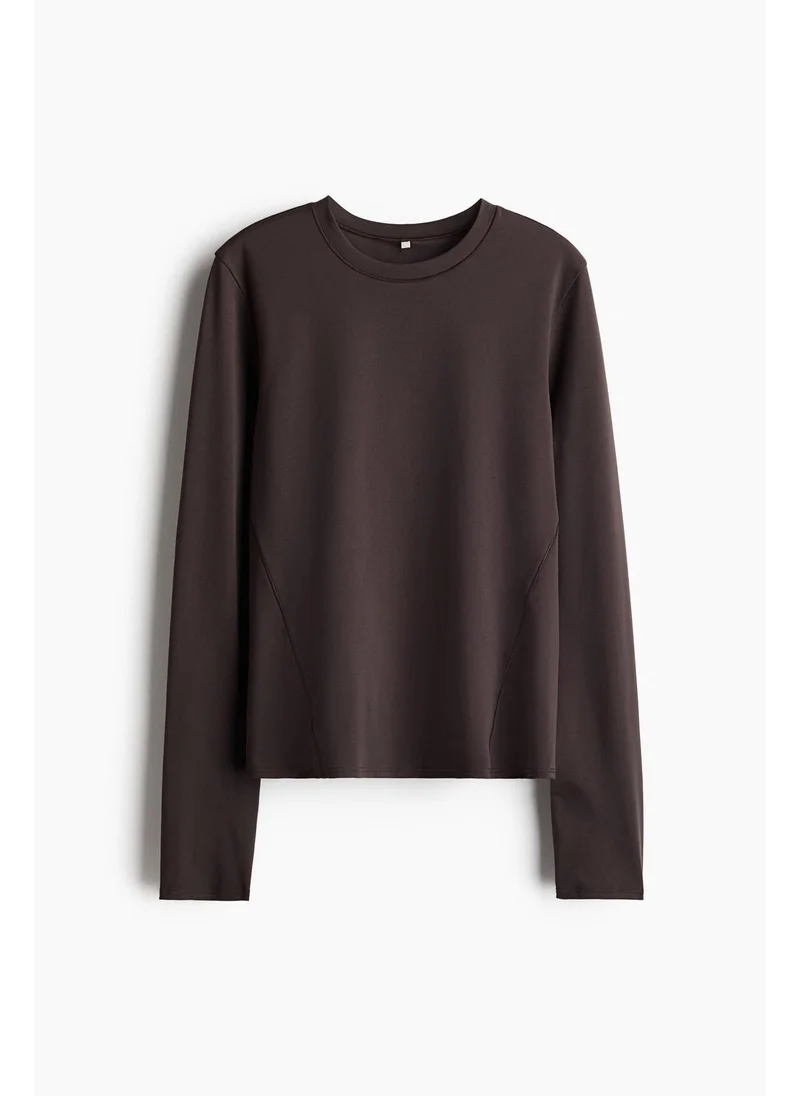 H&M Sports top in DryMove™