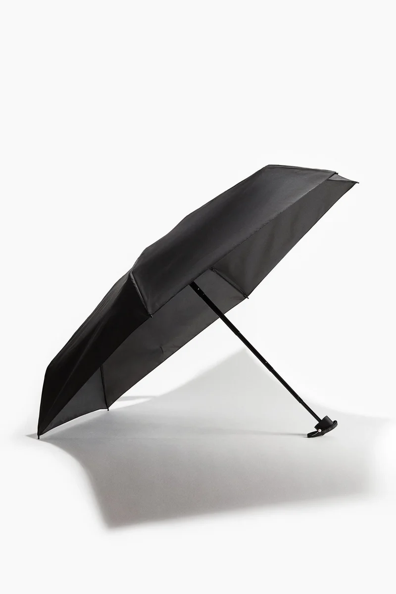 اتش اند ام Umbrella