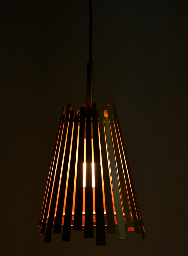 Modern Gold pendant chandelier, geometric shape, with a contemporary and modern design - Image 3