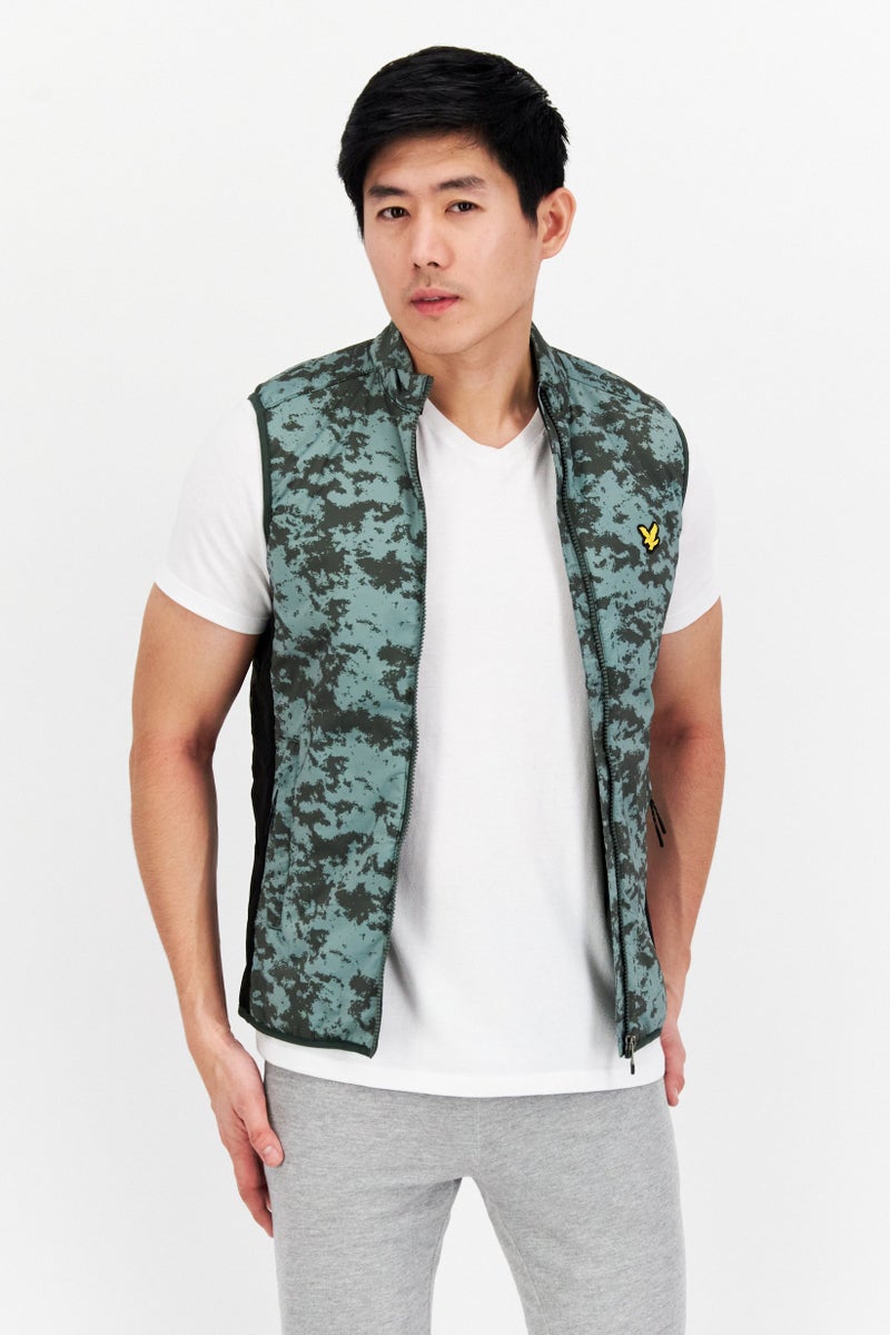 Lyle & Scott Men Camoudlage Sleeveless Vest Jacket, Multicolor - Image 1