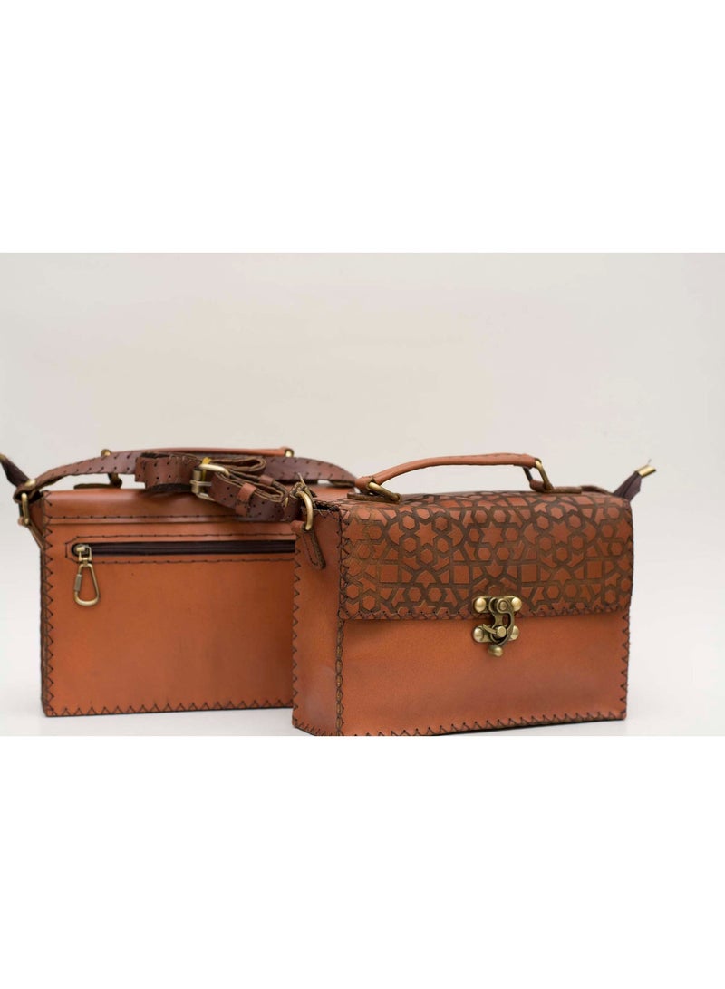 Classic box-style crossbody bag made of genuine leather, handmade, with soft polyester lining, equipped with 3 zippers, one handle, elegant lock and cross strap, size 17 by 25 by 8 cm, practical for daily use. - Image 1