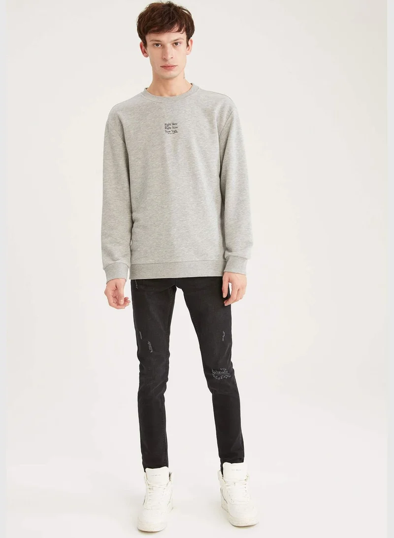 DeFacto Regular Fit Crew Neck Long Sleeve Slogan Print Sweatshirt