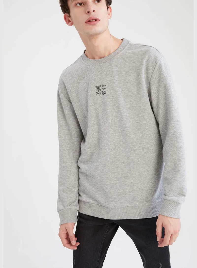 DeFacto Regular Fit Crew Neck Long Sleeve Slogan Print Sweatshirt