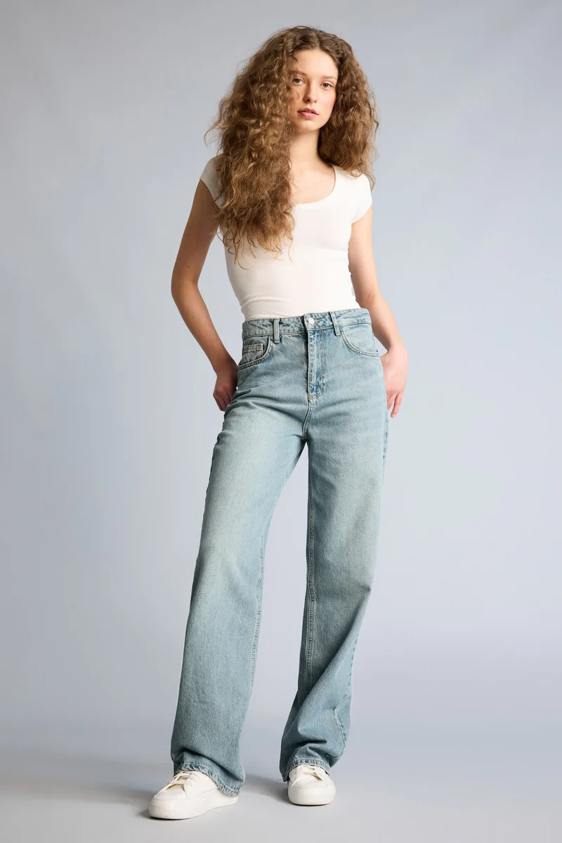 Defacto  90's Wide Leg High Waist Long Jeans for Women | Best Price UAE