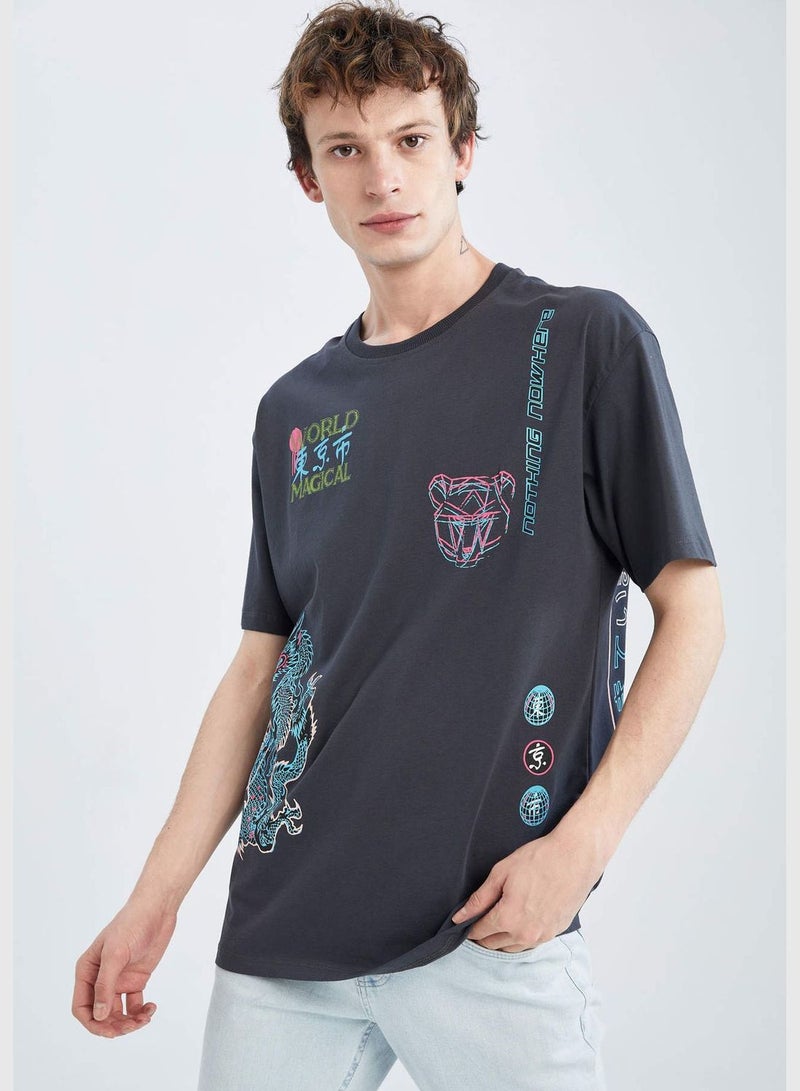 DeFacto Bixy Fit Short Sleeve Back Printed T-Shirt  - Image 3