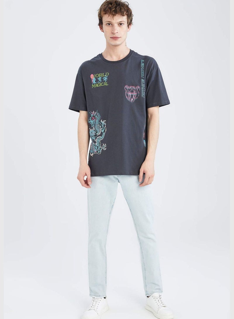 DeFacto Bixy Fit Short Sleeve Back Printed T-Shirt  - Image 2