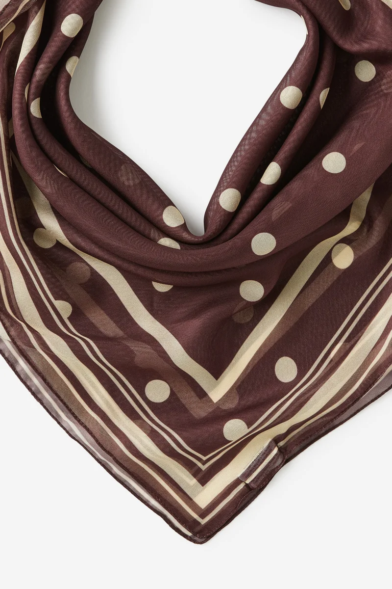 روبي Knot Your Everyday Square Scarf