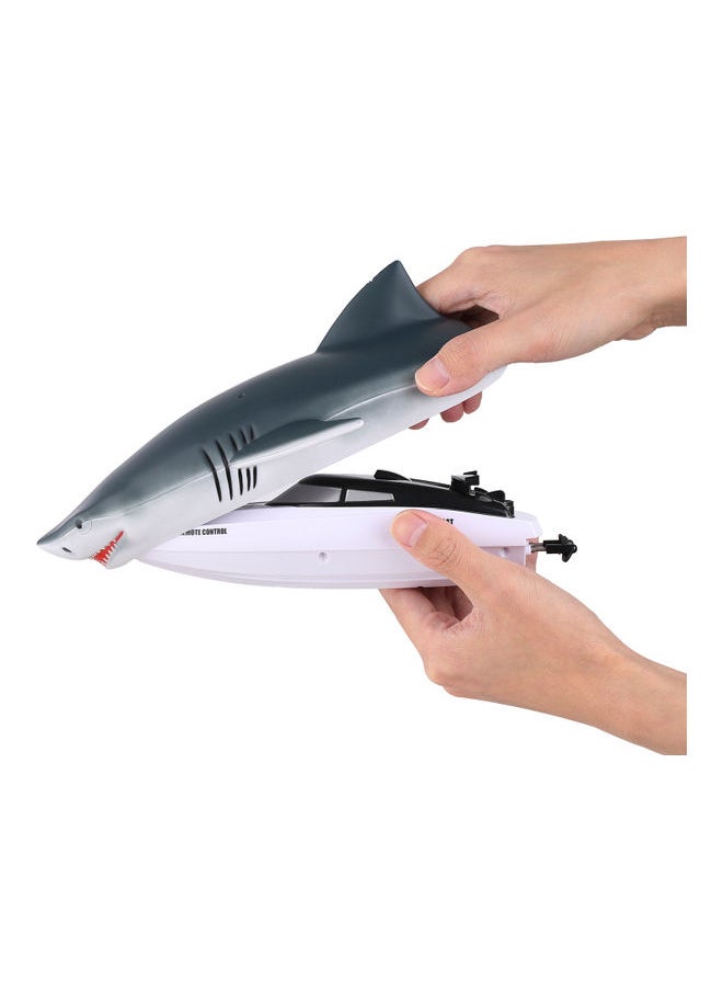 Generic Remote Control 2.4GHz RC Boat Toy with Removable Shark Shell for Kids 27.00 x 14.00 x 18.50cm  - Image 5
