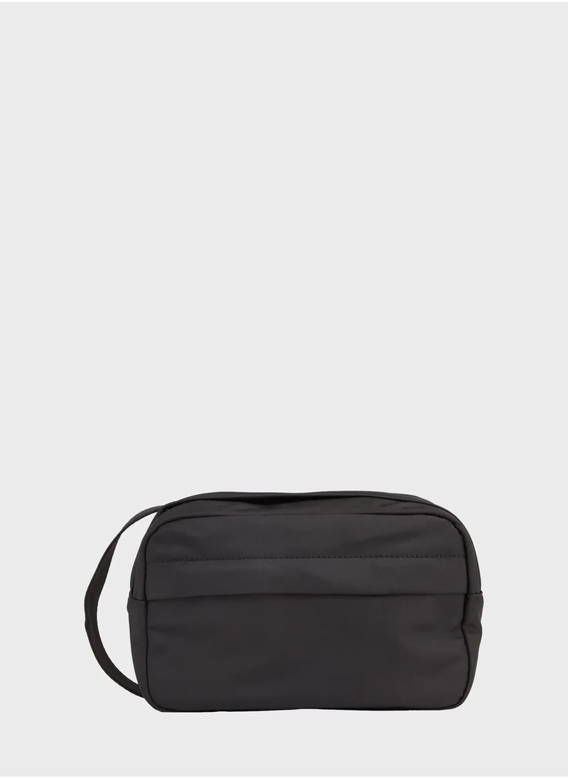 CALVIN KLEIN Logo Washbag