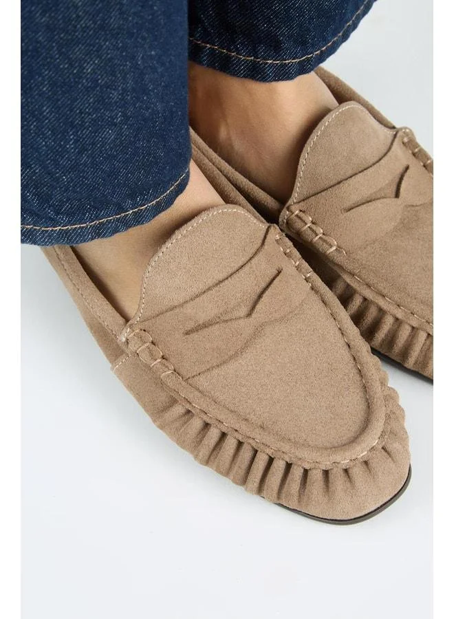 Manijero  Tuubi Women's Real Leather Pleated Loafer in Navy. for Women | Best Price UAE