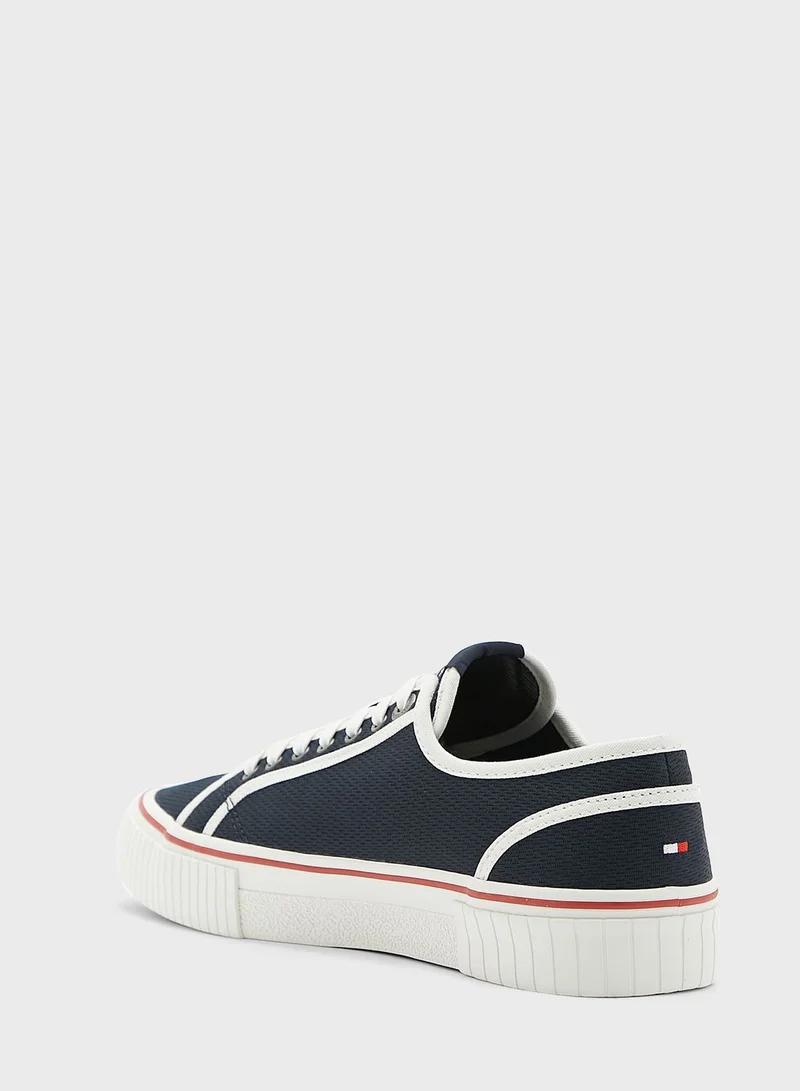 TOMMY HILFIGER Low Top Vulcanized Sneakers