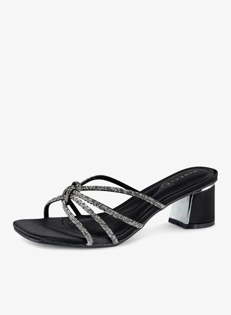 فينتشي صنادل نسائية متعددة الأحزمة وكعب متوسط