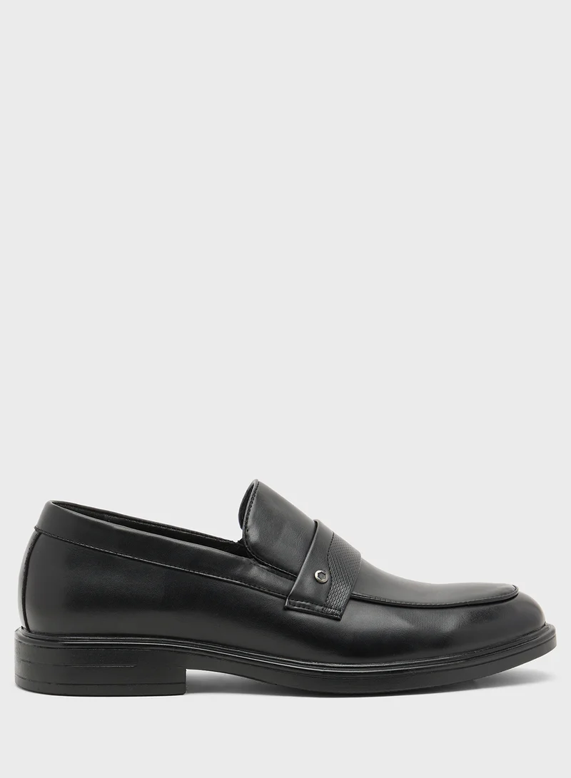 روبرت وود Classic Formal Slip Ons