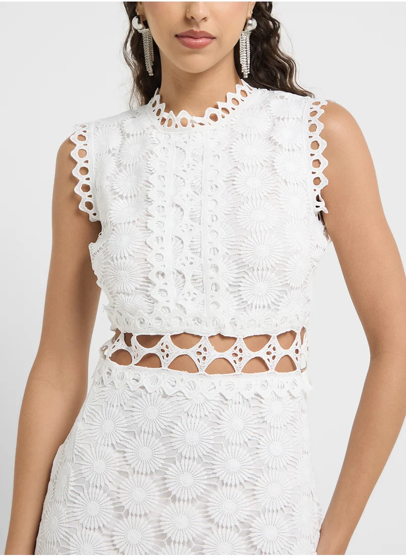 جينجر Cutwork Embroidery Maxi Dress