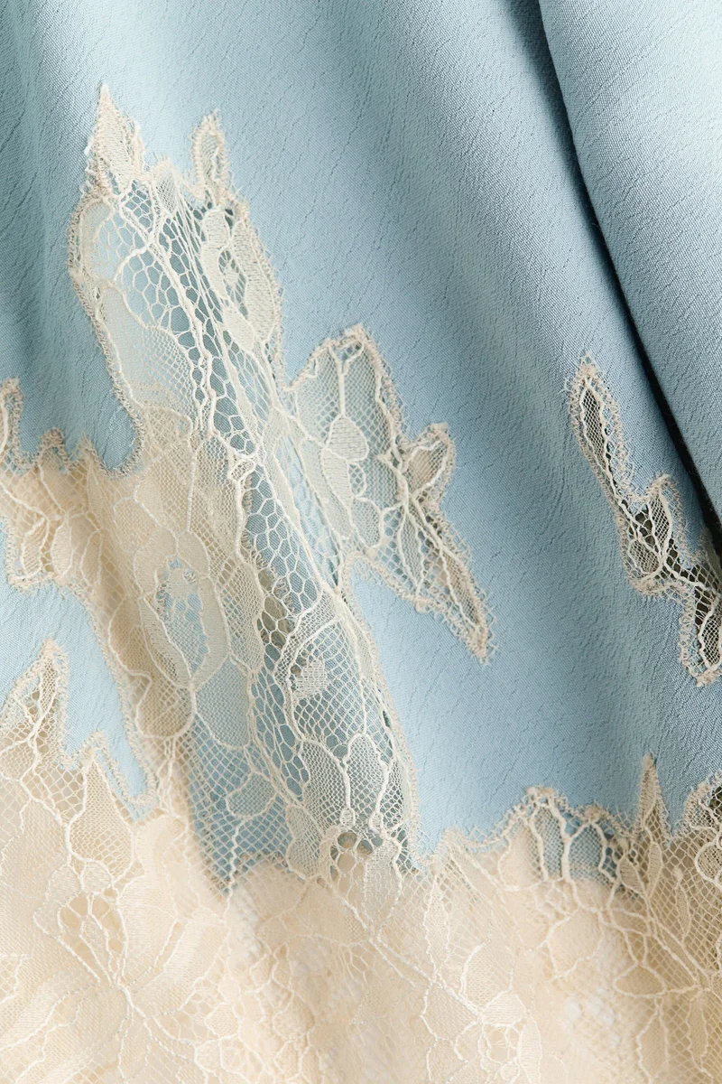H&M Lace-trimmed skirt