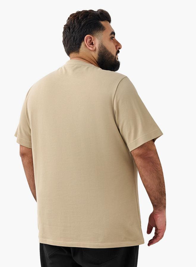 ماكسيم تيشيرت رجالي بقصة عادية ورقبة دائرية وأكمام قصيرة وطبعة شعار - Image 3