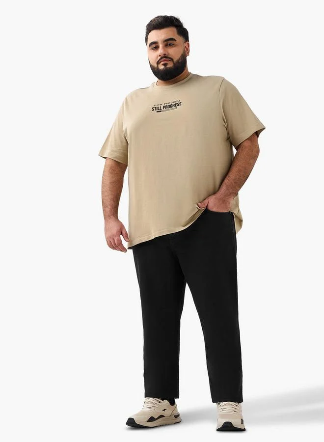 ماكسيم تيشيرت رجالي بقصة عادية ورقبة دائرية وأكمام قصيرة وطبعة شعار