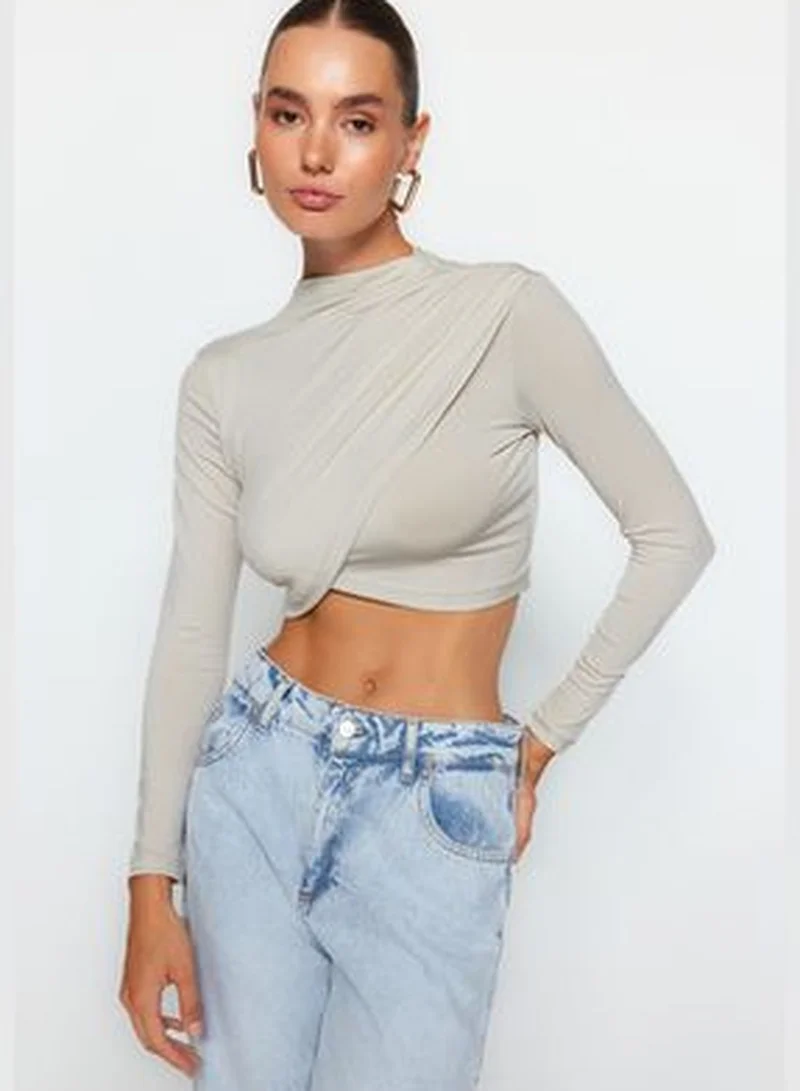 trendyol Light Stones Stand Collar Draped Crop Blouse TWOAW24BZ00164