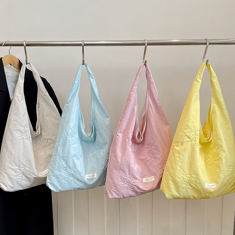 Simple Large Capacity Crossbody Bag - Image 3