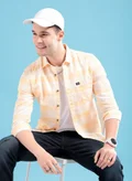 The Indian Garage Co Men Slim Fit Checkered Full Sleeves Spread Collar Casual Shirt